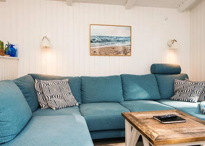 5 Person In Oksbol-by Traum *